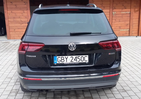 Volkswagen Tiguan cena 102000 przebieg: 120000, rok produkcji 2018 z Bytów małe 92